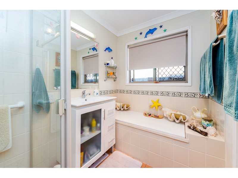 25 Renoir Drive, Coombabah QLD 4216