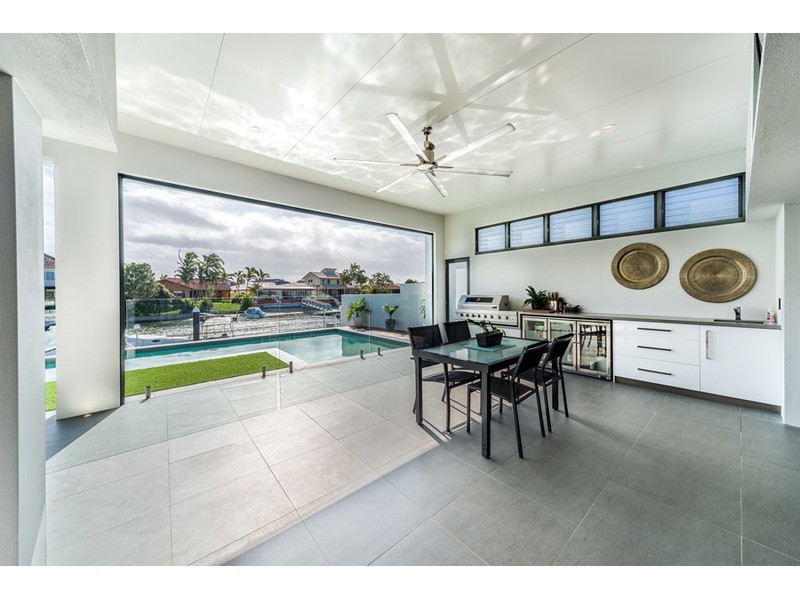 70 Oxley Drive, Paradise Point QLD 4216