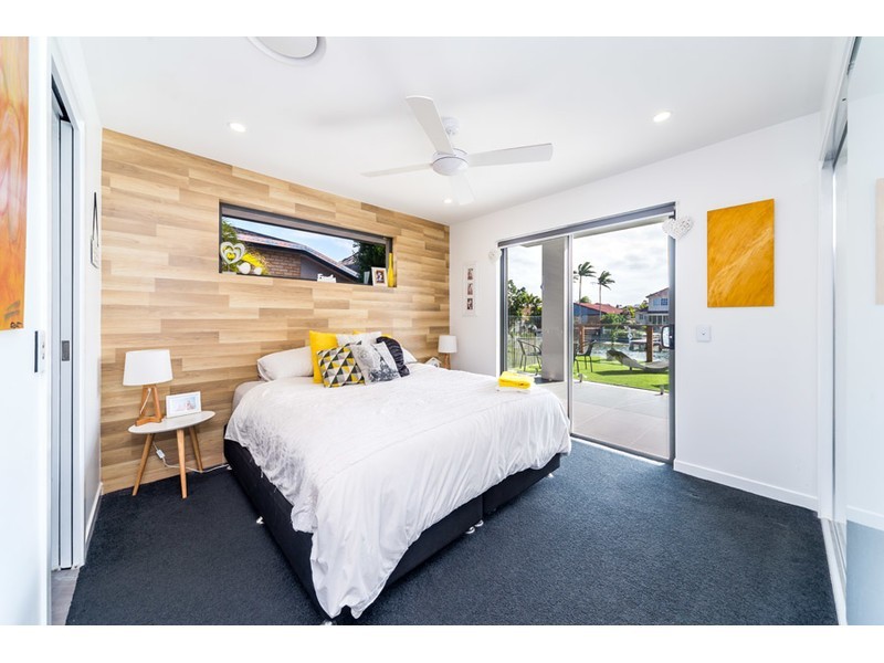 70 Oxley Drive, Paradise Point QLD 4216