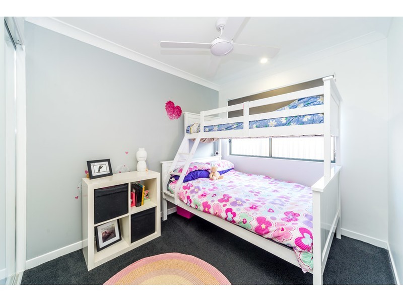 70 Oxley Drive, Paradise Point QLD 4216