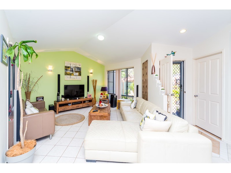 19 Zac Avenue, Coombabah QLD 4216