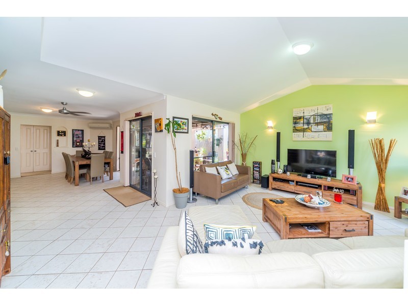 19 Zac Avenue, Coombabah QLD 4216