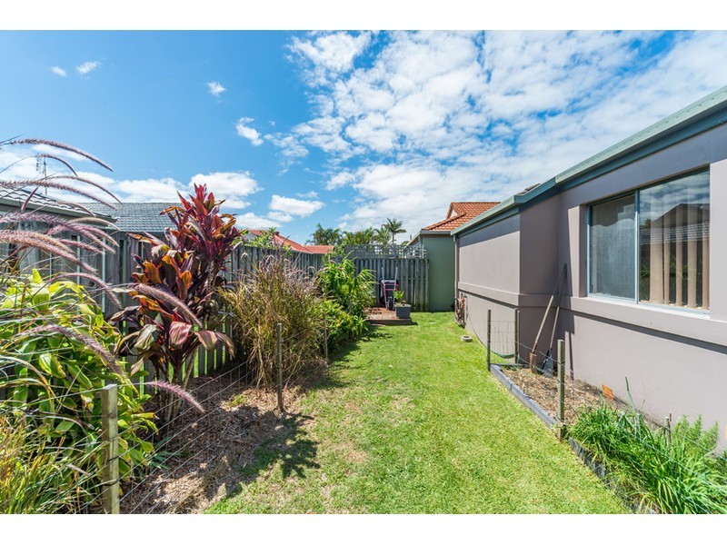 19 Zac Avenue, Coombabah QLD 4216