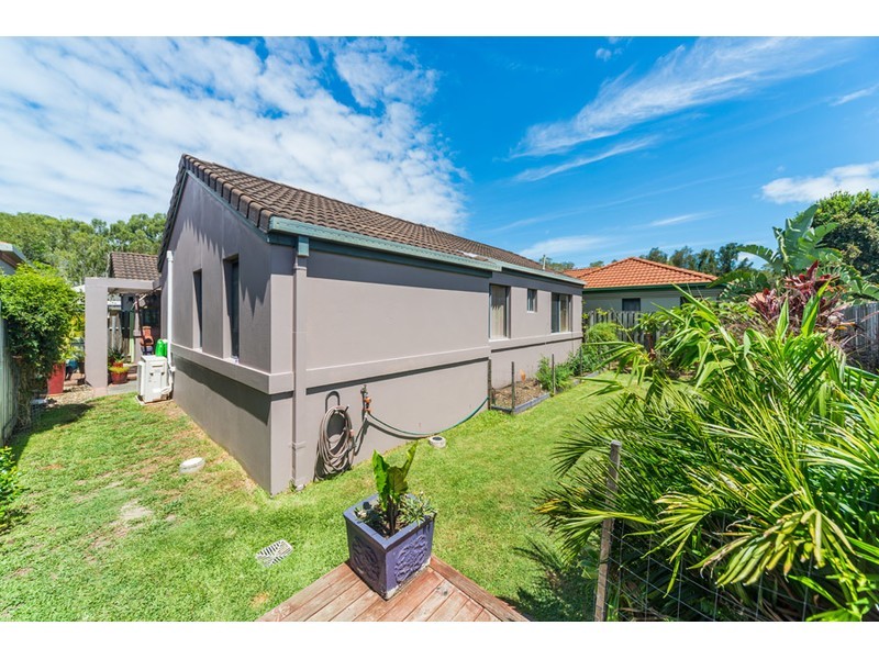 19 Zac Avenue, Coombabah QLD 4216