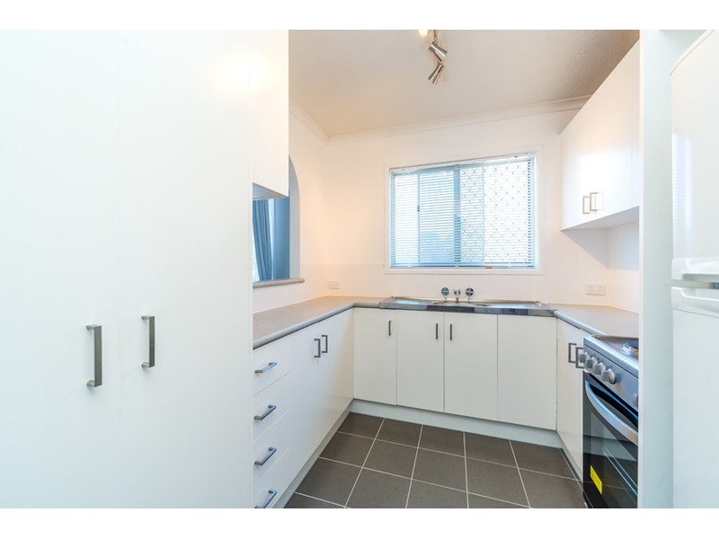 15 Iando Street, Coombabah QLD 4216