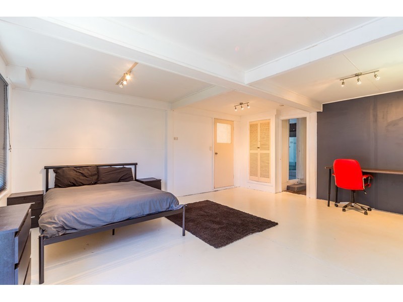 15 Iando Street, Coombabah QLD 4216