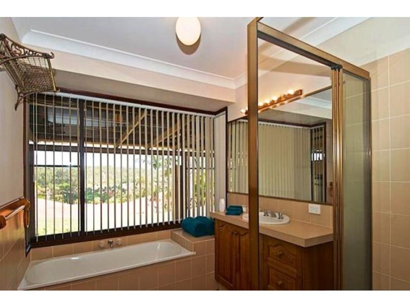 55 Uplands Drive, Parkwood QLD 4214