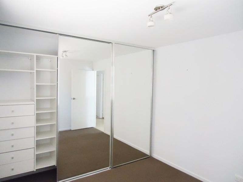 7 Nalkari Street, Coombabah QLD 4216