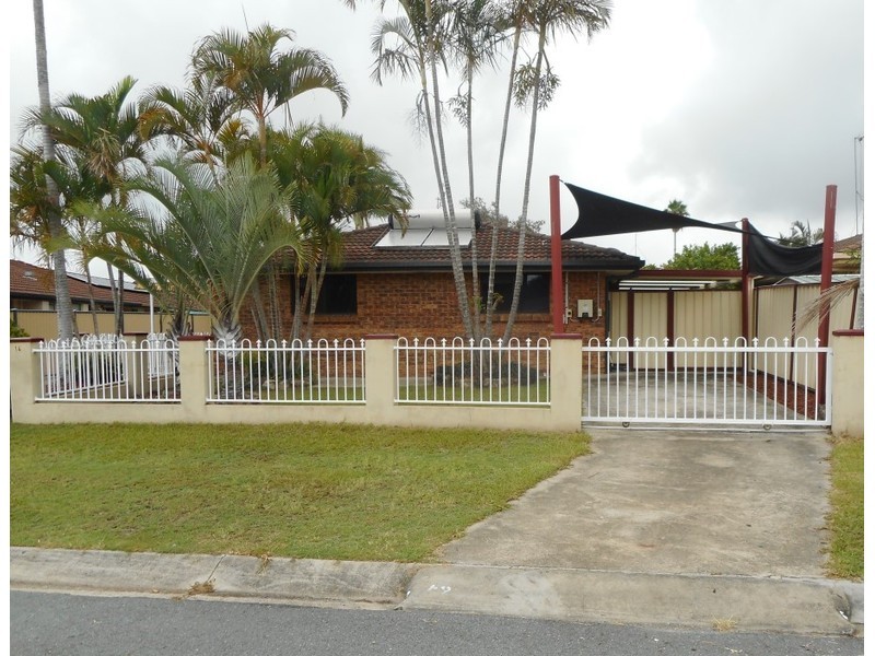 1/14 Elm Street, Labrador QLD 4215