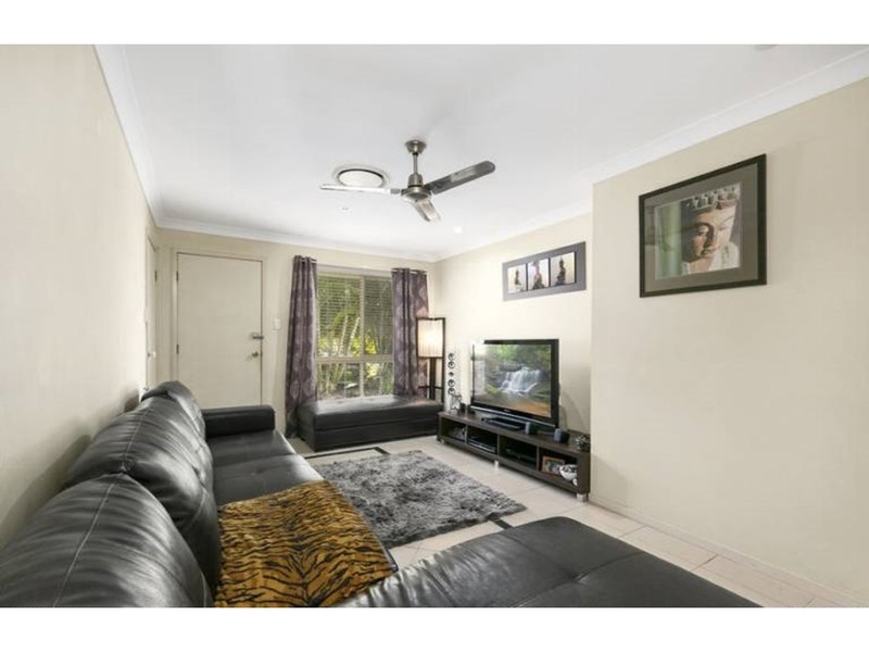 3 Plimsoll Place, Helensvale QLD 4212