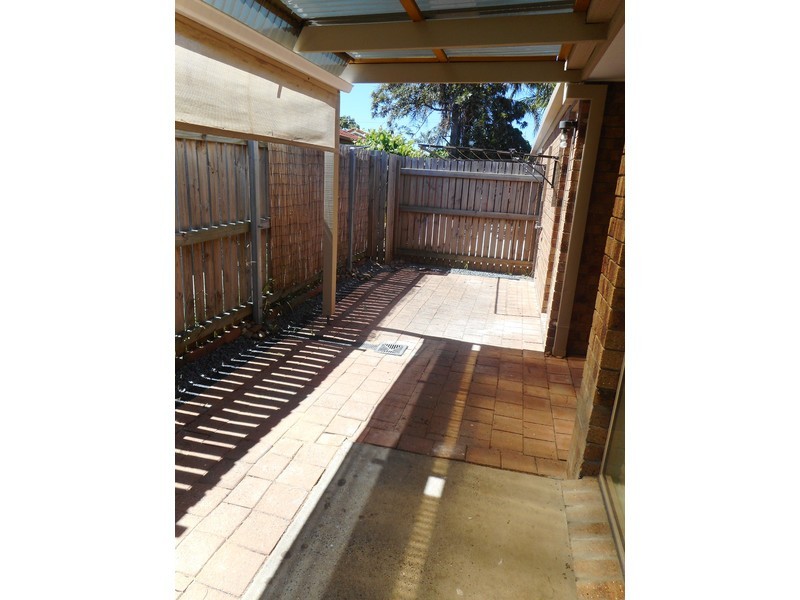 1/4 Stephanie Court, Labrador QLD 4215