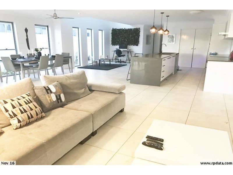 6165 Murten Court, Hope Island QLD 4212