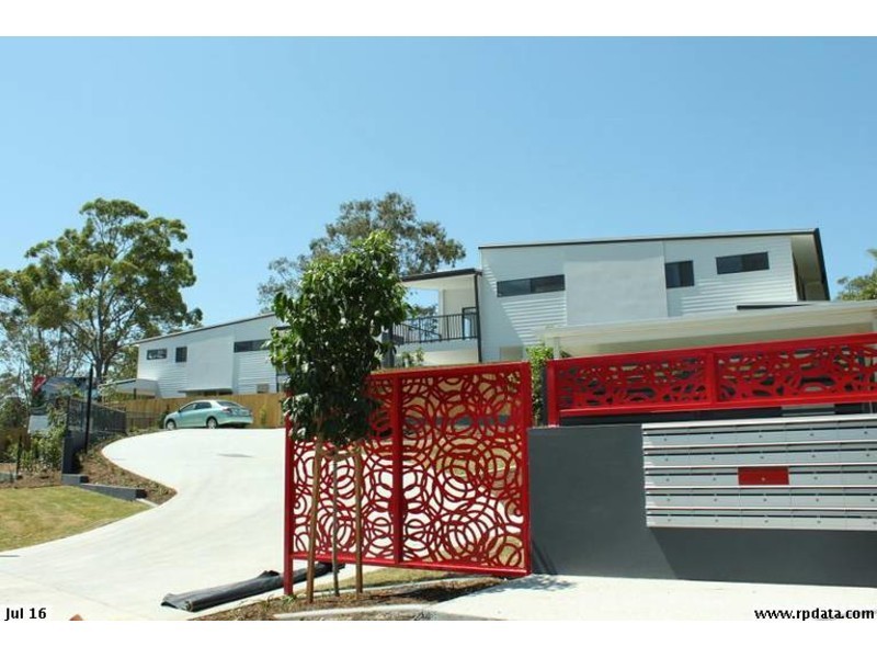 2/22 Careel Close, Helensvale QLD 4212