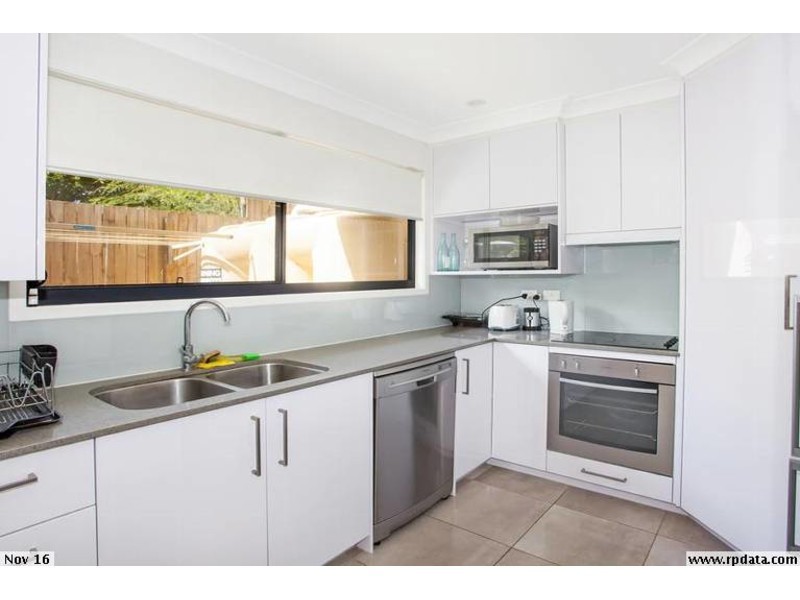 2/22 Careel Close, Helensvale QLD 4212