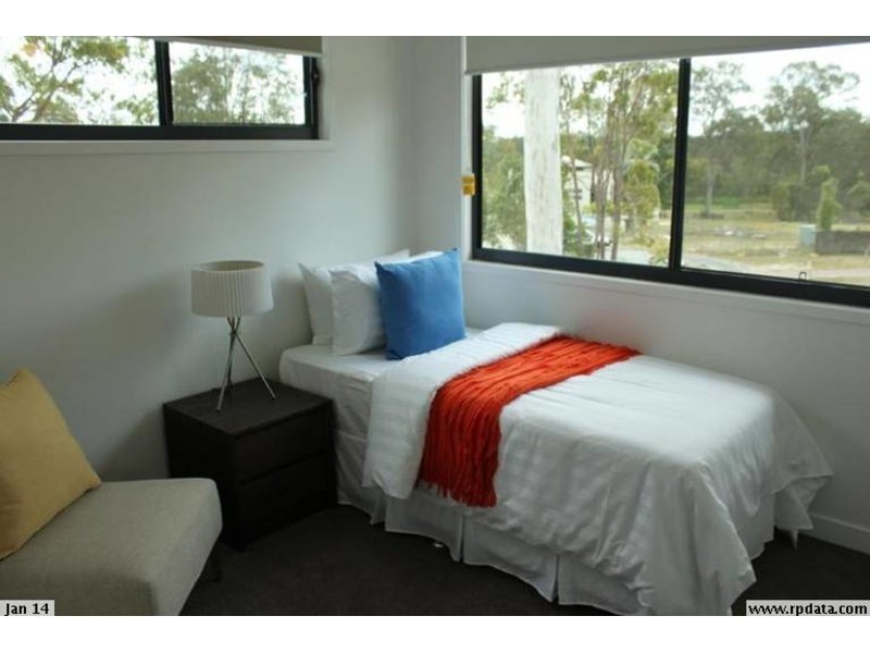 2/22 Careel Close, Helensvale QLD 4212