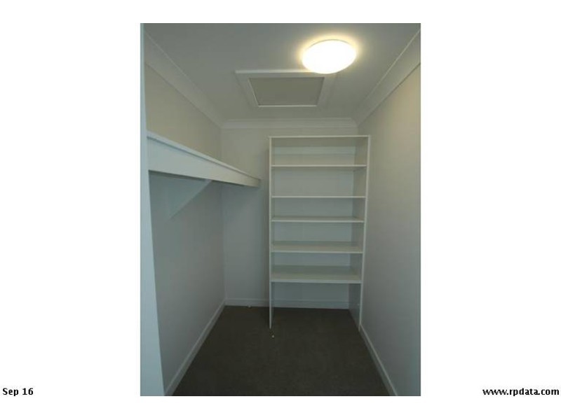 2/22 Careel Close, Helensvale QLD 4212