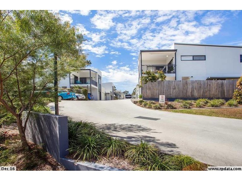 2/22 Careel Close, Helensvale QLD 4212