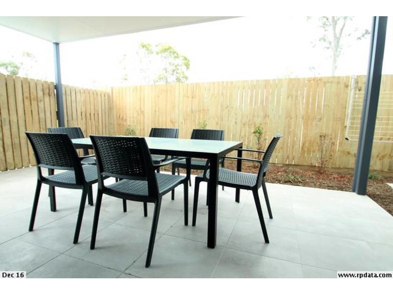 2/22 Careel Close, Helensvale QLD 4212