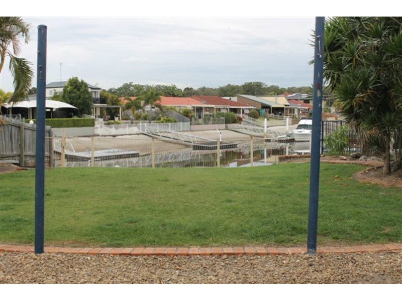 11 Walter Raleigh Crescent, Hollywell QLD 4216