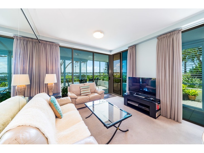 1006/438 Marine Parade, Biggera Waters QLD 4216