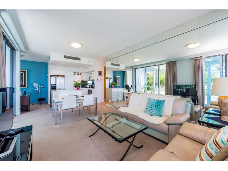 1006/438 Marine Parade, Biggera Waters QLD 4216
