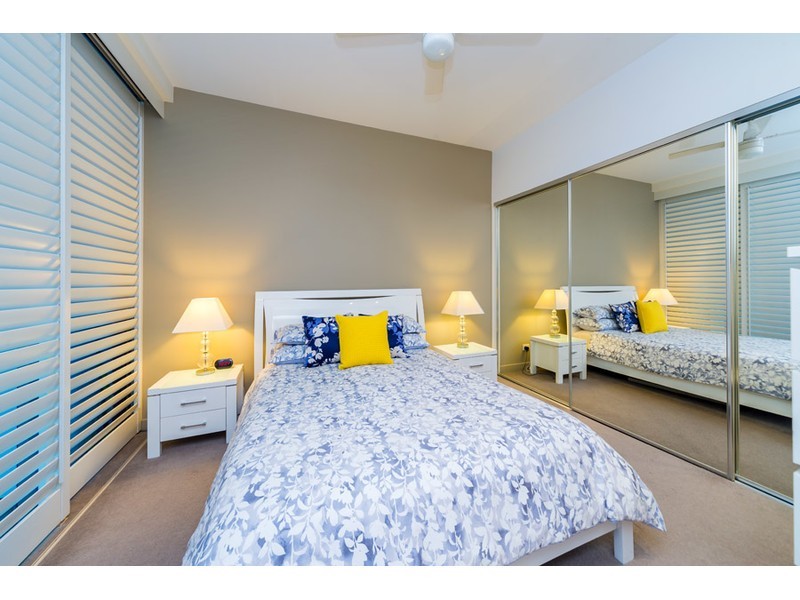 1006/438 Marine Parade, Biggera Waters QLD 4216