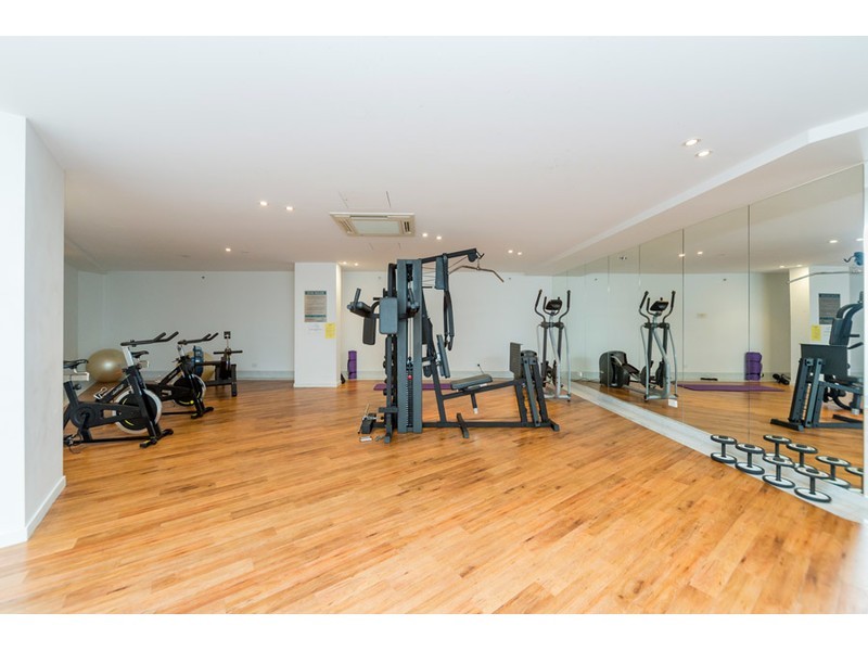 1006/438 Marine Parade, Biggera Waters QLD 4216