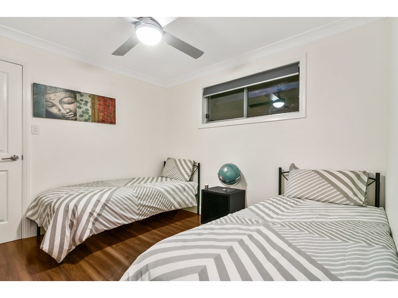 4 Tradewinds Avenue, Paradise Point QLD 4216