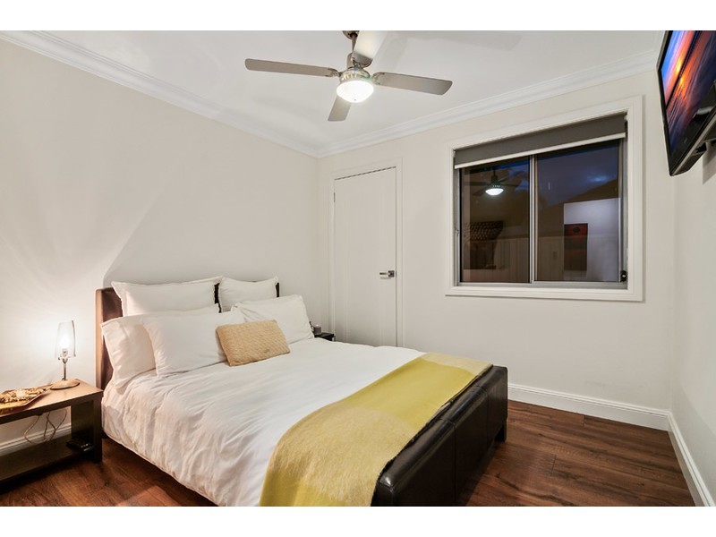 4 Tradewinds Avenue, Paradise Point QLD 4216