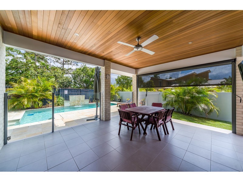 8 Formentera Street, Coombabah QLD 4216