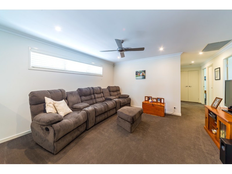 8 Formentera Street, Coombabah QLD 4216