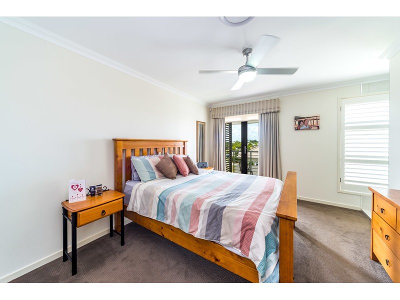 8 Formentera Street, Coombabah QLD 4216