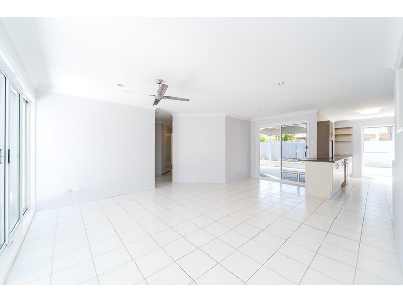 17 Parkwood Boulevarde, Parkwood QLD 4214