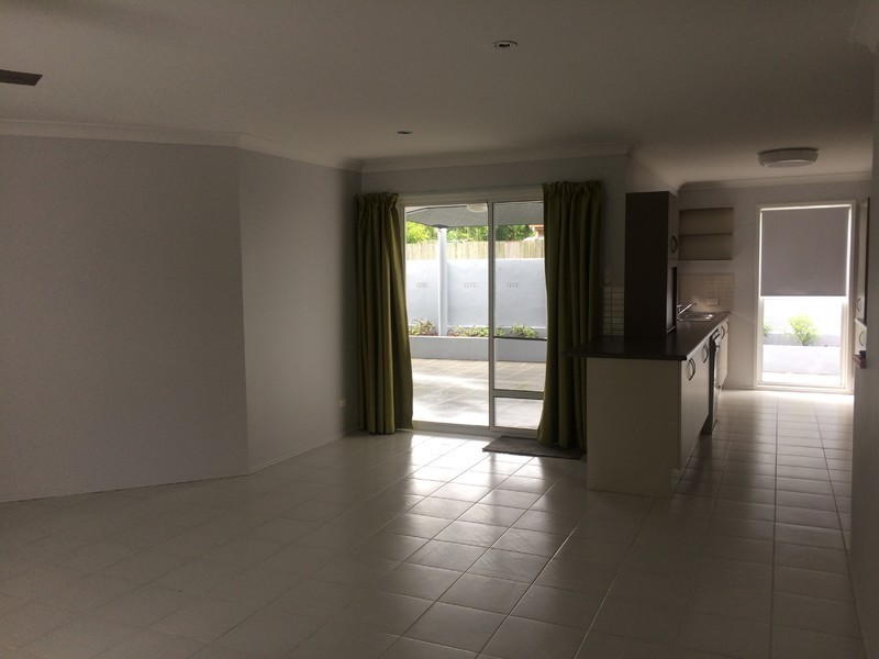 17 Parkwood Boulevarde, Parkwood QLD 4214