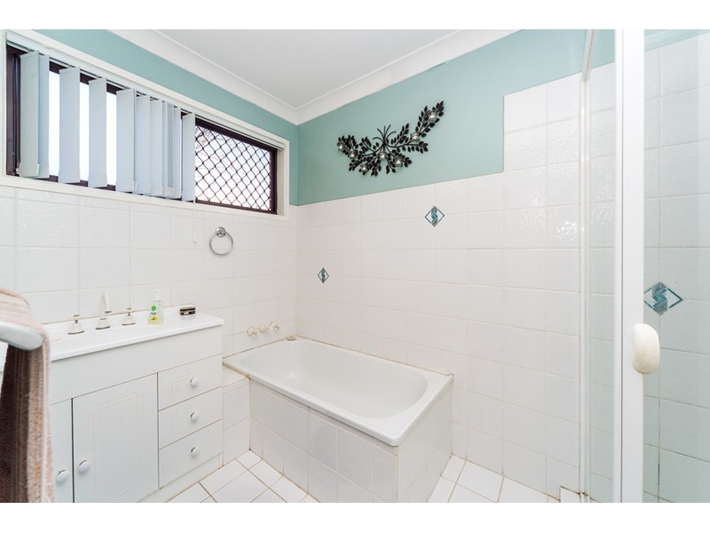 2/140 Oxley Drive, Paradise Point QLD 4216