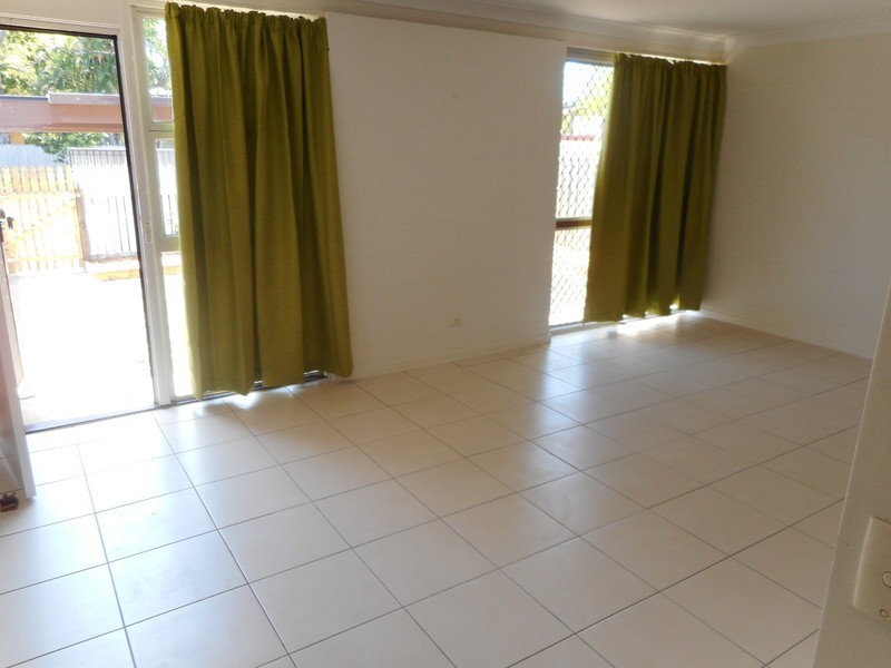 2/24 Gordon Street, Labrador QLD 4215