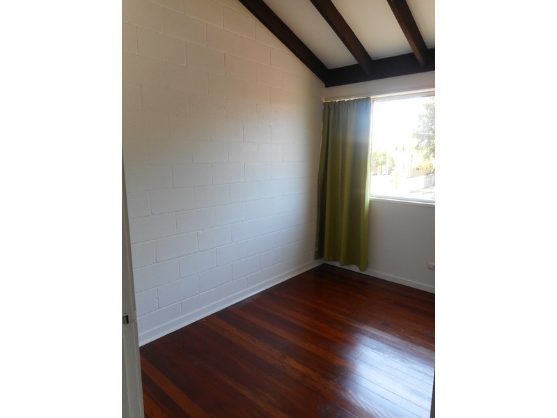 2/24 Gordon Street, Labrador QLD 4215