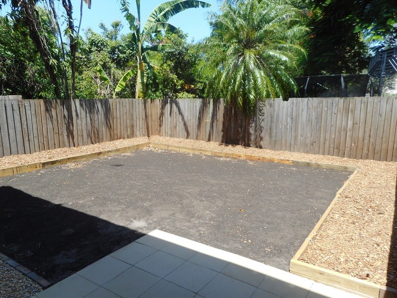 2/24 Gordon Street, Labrador QLD 4215