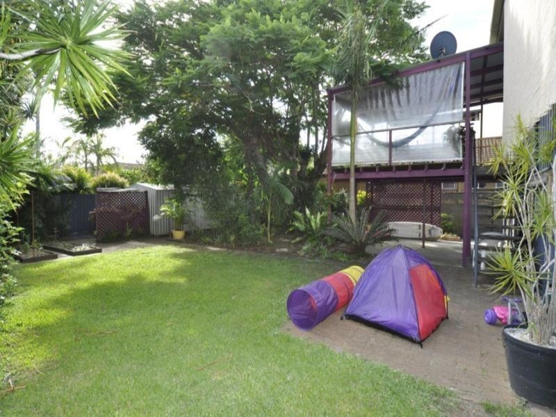 260 Bayview Street, Hollywell QLD 4216