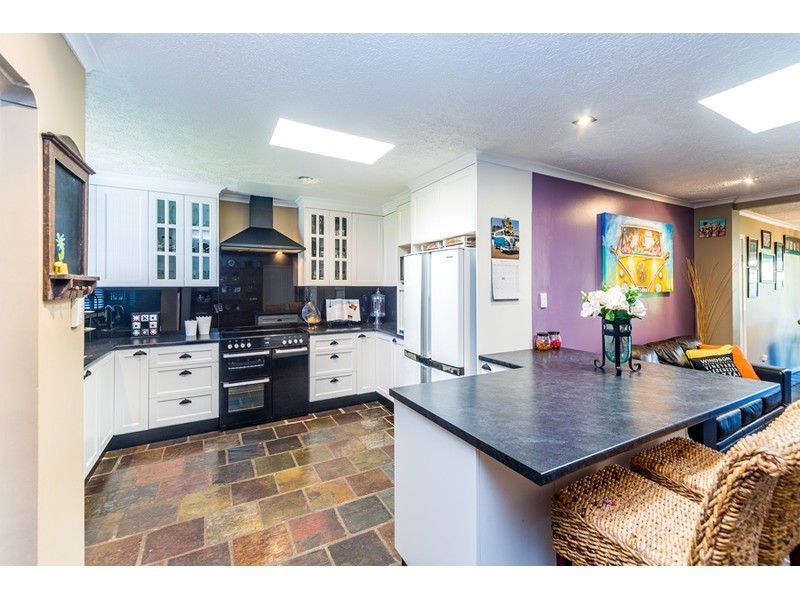 51 Annerley Avenue, Runaway Bay QLD 4216