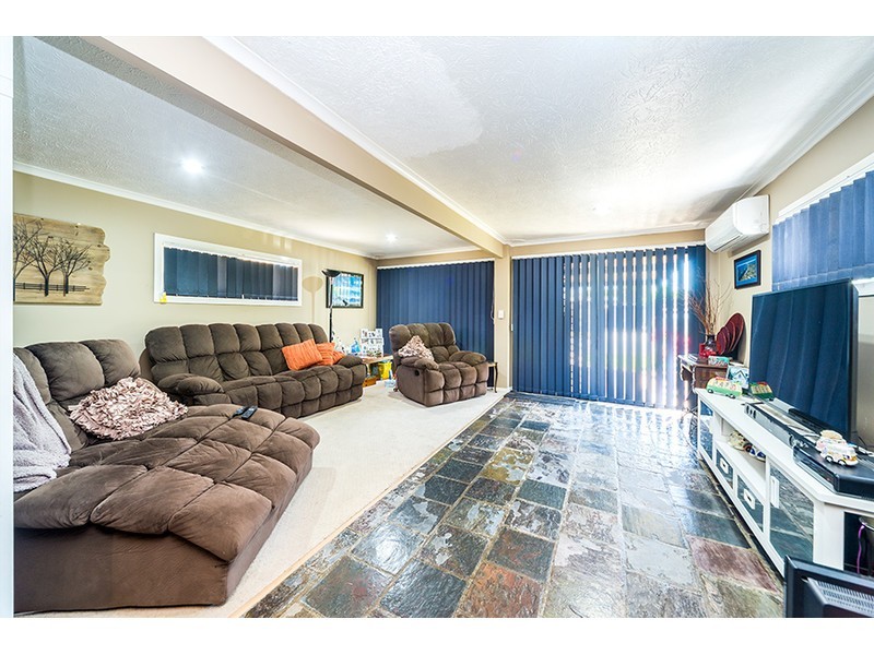 51 Annerley Avenue, Runaway Bay QLD 4216