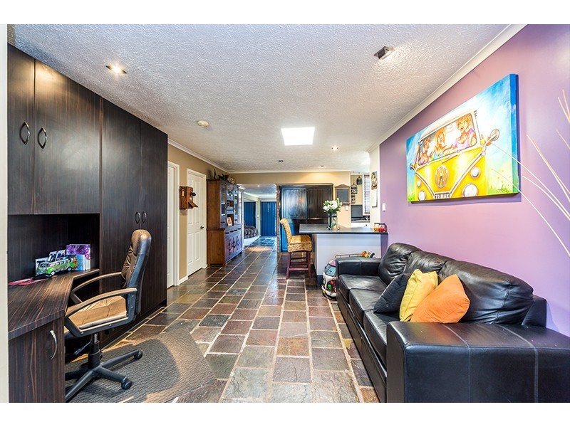 51 Annerley Avenue, Runaway Bay QLD 4216