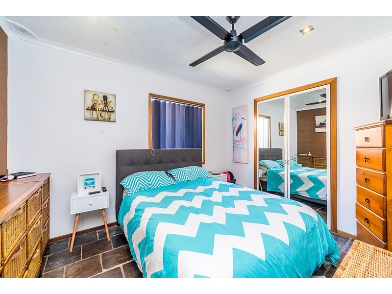 51 Annerley Avenue, Runaway Bay QLD 4216