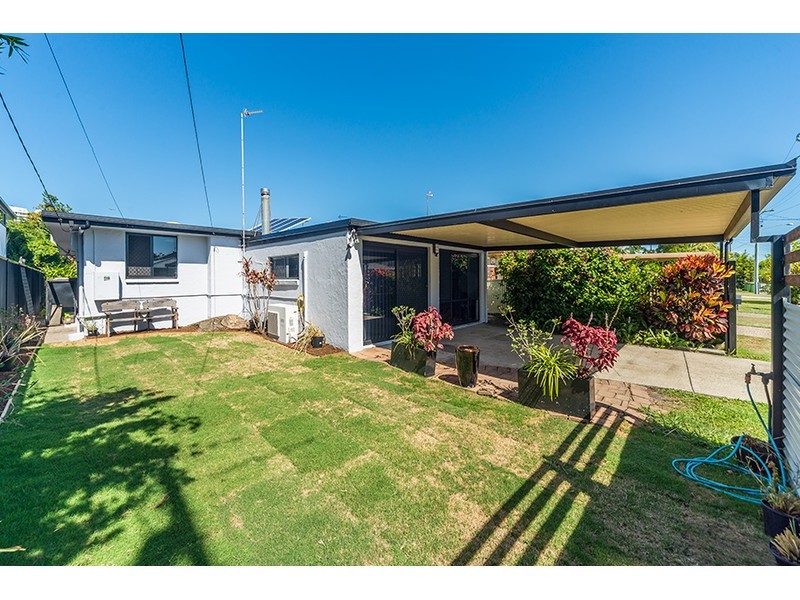51 Annerley Avenue, Runaway Bay QLD 4216