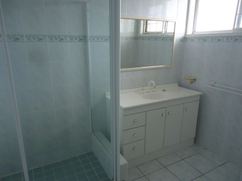 5/30 Labrador Street, Labrador QLD 4215