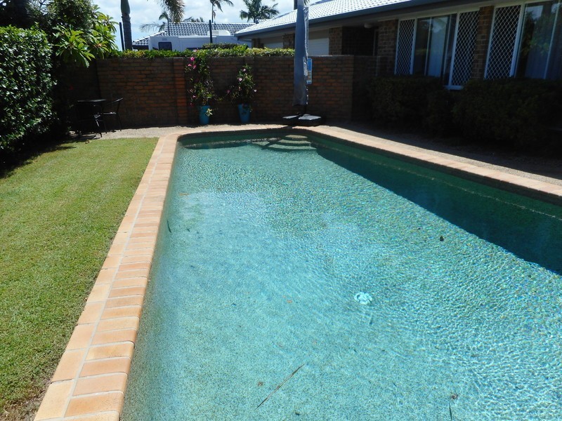 13 Tradewinds Avenue, Paradise Point QLD 4216