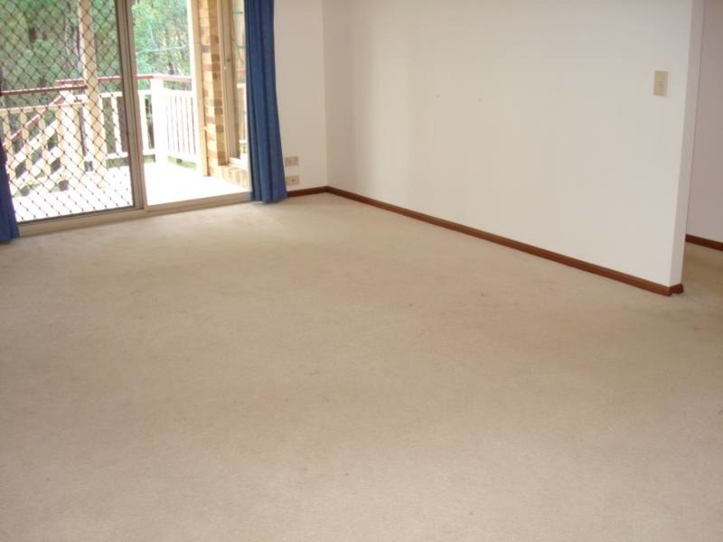 27 Rebbechi Court, Parkwood QLD 4214