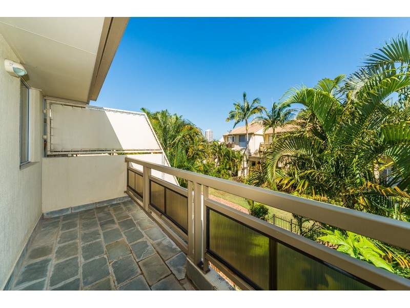 47/100 Morala Avenue, Runaway Bay QLD 4216