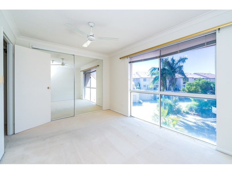 47/100 Morala Avenue, Runaway Bay QLD 4216