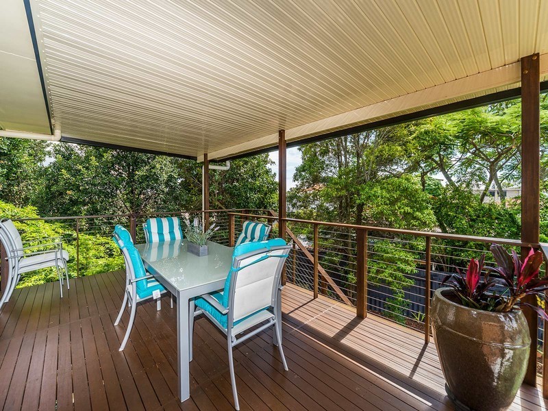 3 Ama Avenue, Runaway Bay QLD 4216